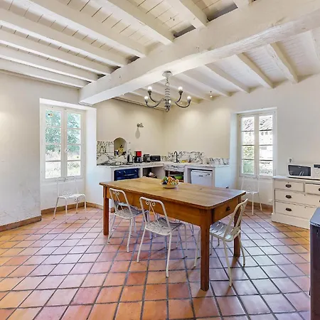 Beautiful In With Private Swimming Pool, Be Inside Or Outside Castillonnès